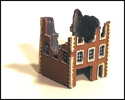 Großes Stadthaus, 3 Eingänge, ausgebombt als Ruine TMB19